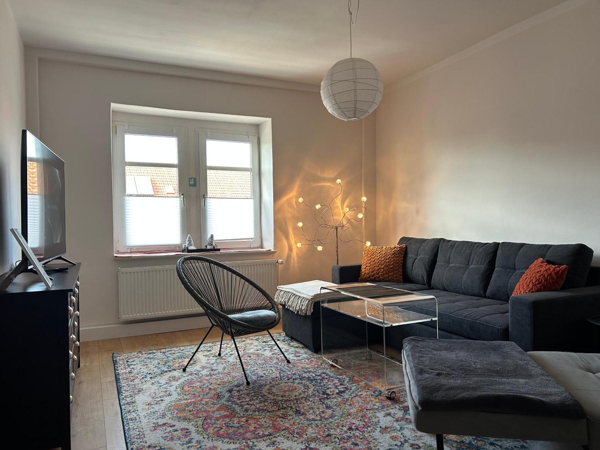 Schoene Neue 4 Zimmer Wohnung Mit Sued-Balkon Bis 8 Personen Naumburg  Luaran gambar